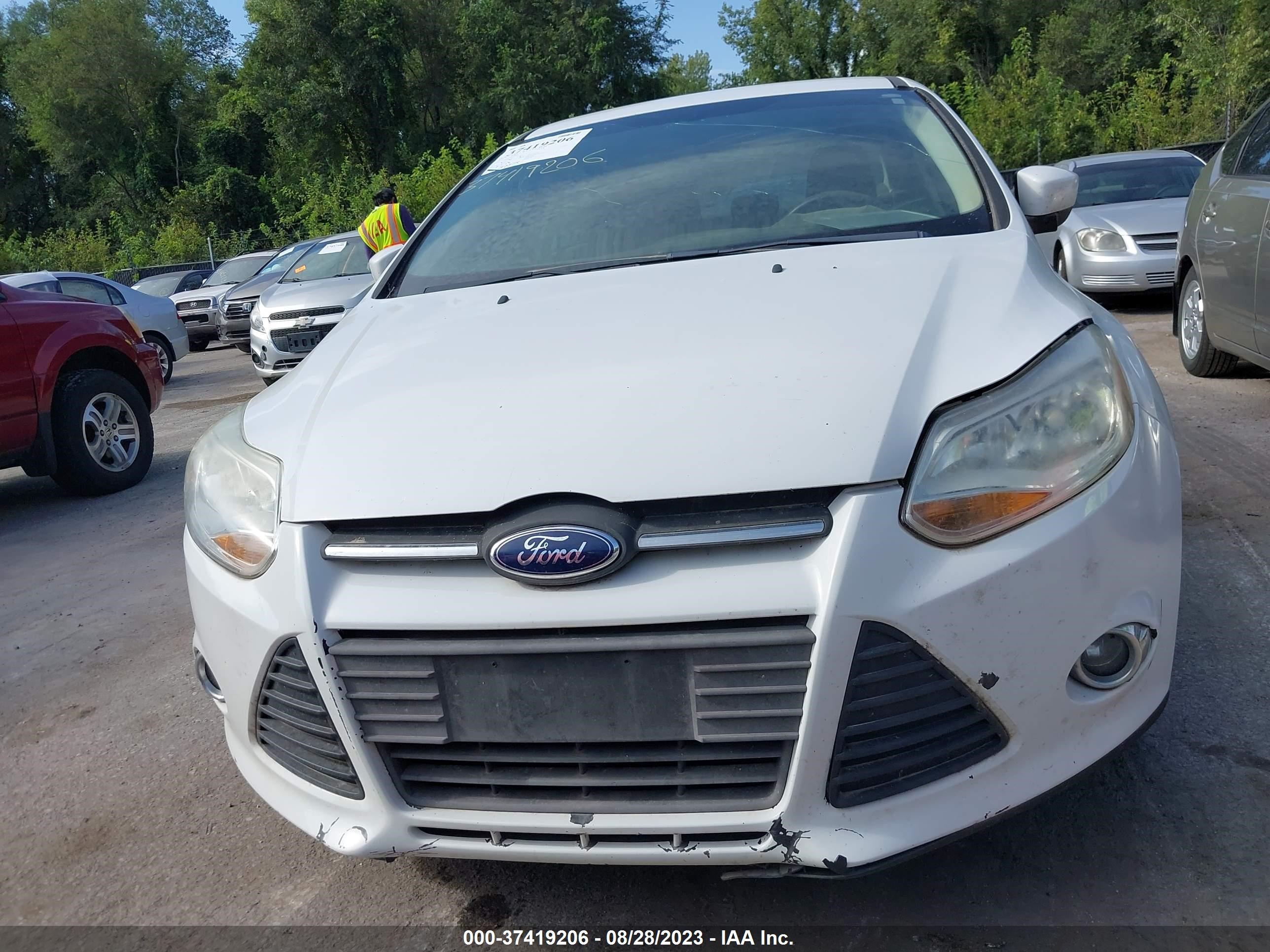 Photo 5 VIN: 1FAHP3F23CL454907 - FORD FOCUS 