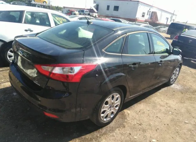 Photo 3 VIN: 1FAHP3F23CL457967 - FORD FOCUS 