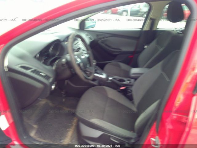 Photo 4 VIN: 1FAHP3F24CL107859 - FORD FOCUS 