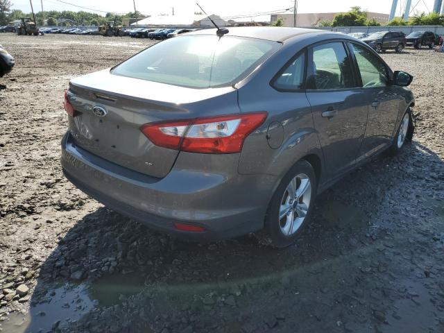 Photo 2 VIN: 1FAHP3F24CL124788 - FORD FOCUS 