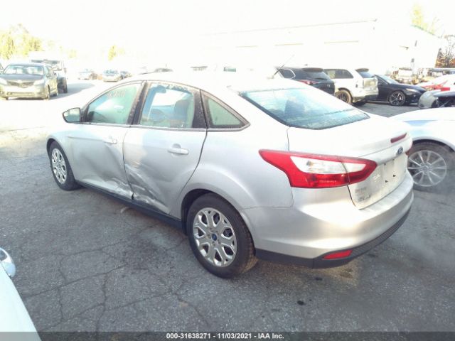 Photo 2 VIN: 1FAHP3F24CL128825 - FORD FOCUS 