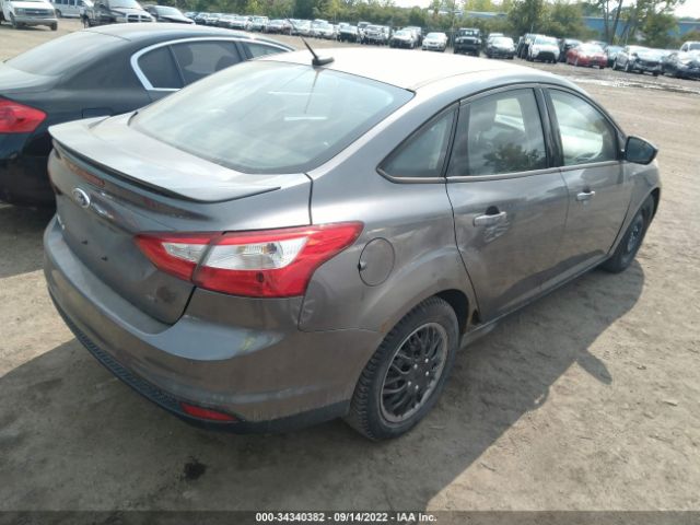 Photo 3 VIN: 1FAHP3F24CL171867 - FORD FOCUS 