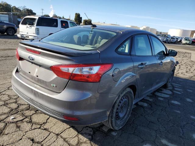 Photo 2 VIN: 1FAHP3F24CL237561 - FORD FOCUS 