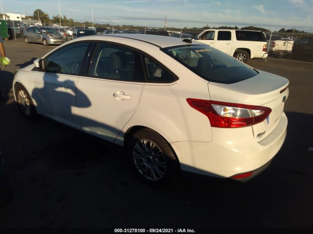 Photo 2 VIN: 1FAHP3F24CL239259 - FORD FOCUS 