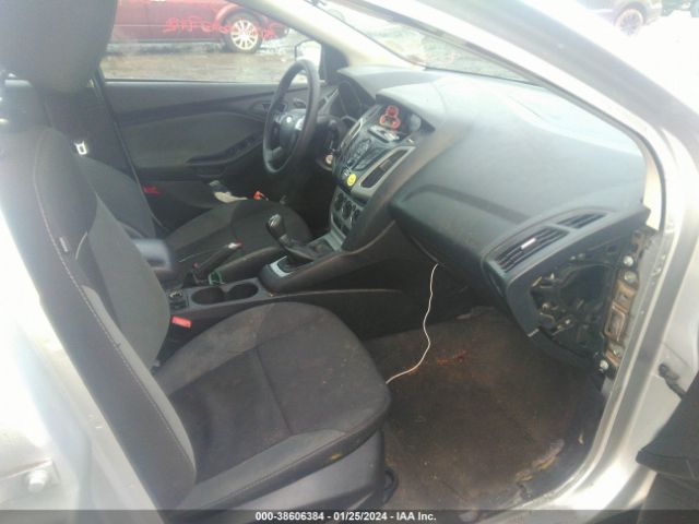 Photo 4 VIN: 1FAHP3F24CL276201 - FORD FOCUS 