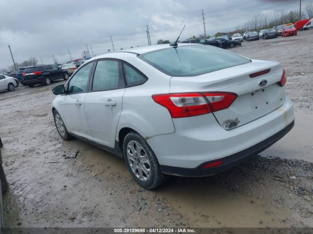 Photo 2 VIN: 1FAHP3F24CL288848 - FORD FOCUS 