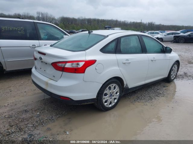 Photo 3 VIN: 1FAHP3F24CL288848 - FORD FOCUS 