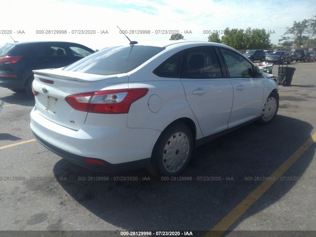 Photo 3 VIN: 1FAHP3F24CL295198 - FORD FOCUS 