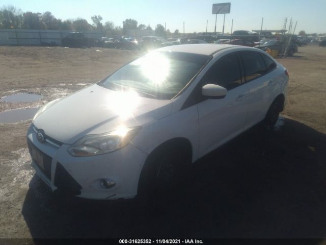 Photo 1 VIN: 1FAHP3F24CL313280 - FORD FOCUS 