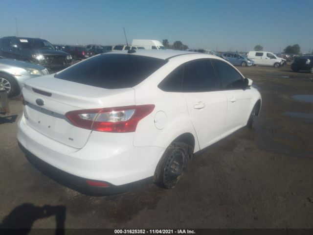 Photo 3 VIN: 1FAHP3F24CL313280 - FORD FOCUS 