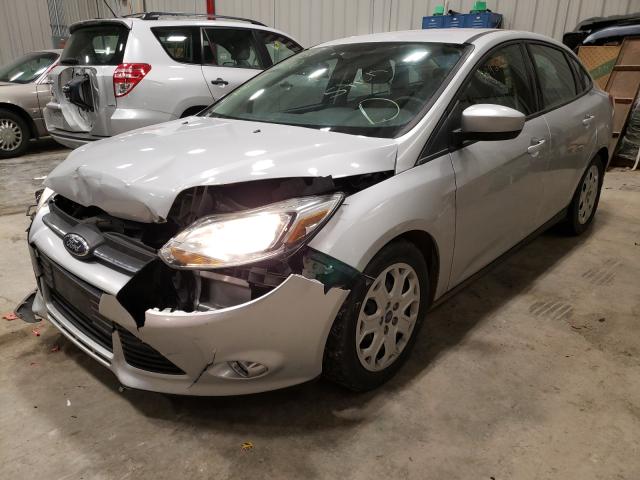 Photo 1 VIN: 1FAHP3F24CL353598 - FORD FOCUS SE 