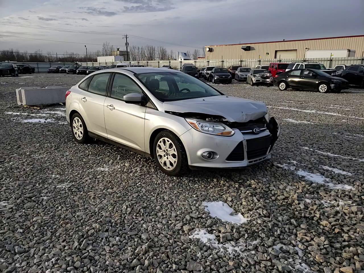 Photo 10 VIN: 1FAHP3F24CL353598 - FORD FOCUS SE 