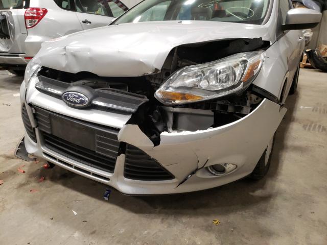 Photo 8 VIN: 1FAHP3F24CL353598 - FORD FOCUS SE 