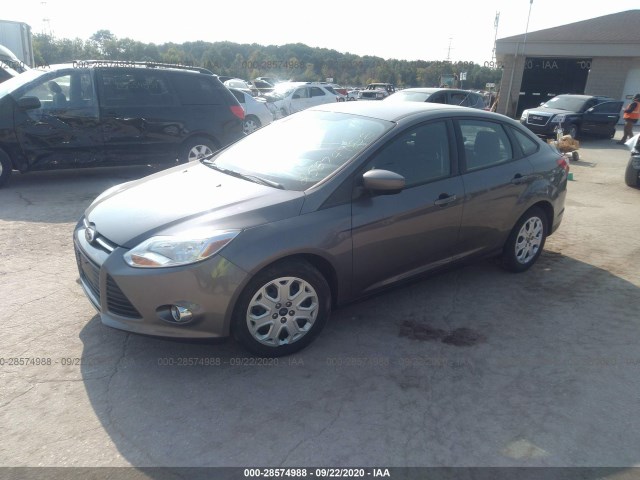 Photo 1 VIN: 1FAHP3F24CL360857 - FORD FOCUS 