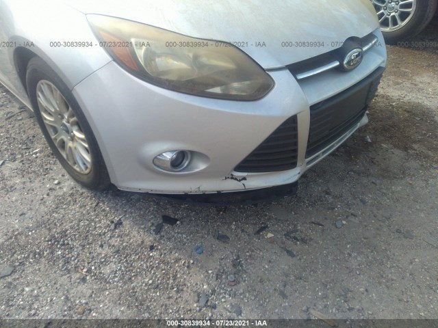 Photo 5 VIN: 1FAHP3F24CL375553 - FORD FOCUS 