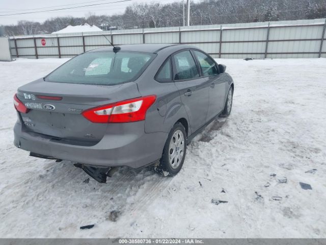 Photo 3 VIN: 1FAHP3F24CL381241 - FORD FOCUS 