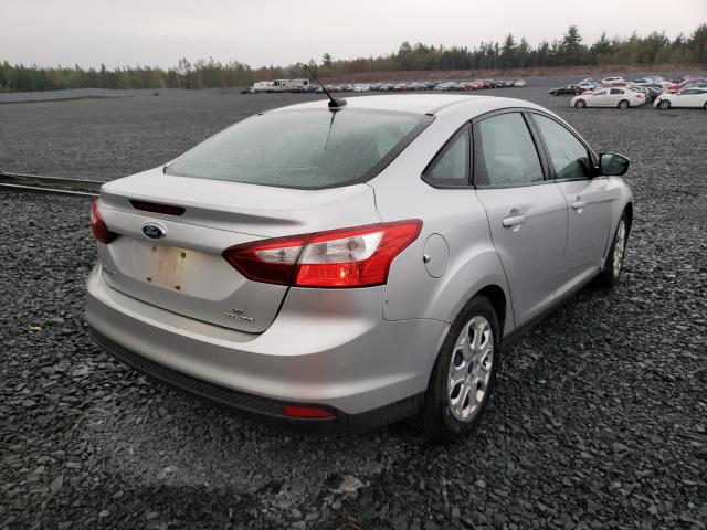 Photo 3 VIN: 1FAHP3F24CL388724 - FORD FOCUS SE 