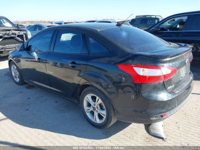 Photo 2 VIN: 1FAHP3F24CL402976 - FORD FOCUS 