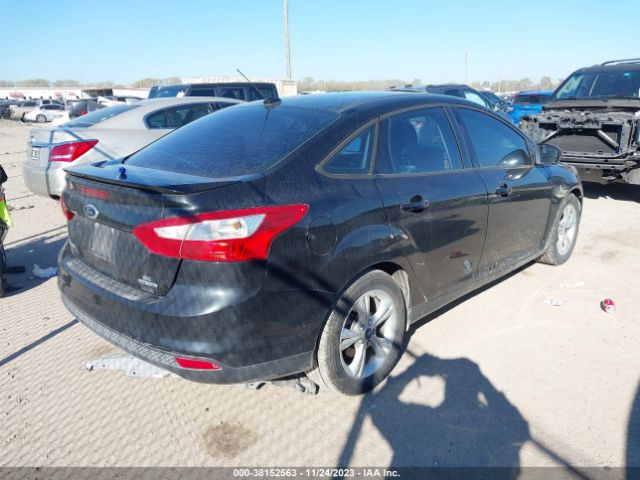 Photo 3 VIN: 1FAHP3F24CL402976 - FORD FOCUS 