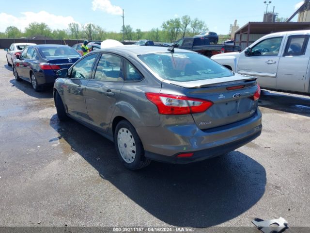 Photo 2 VIN: 1FAHP3F24CL441826 - FORD FOCUS 