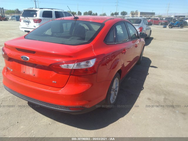 Photo 3 VIN: 1FAHP3F24CL454592 - FORD FOCUS 