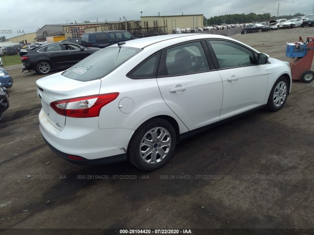 Photo 3 VIN: 1FAHP3F24CL474728 - FORD FOCUS 