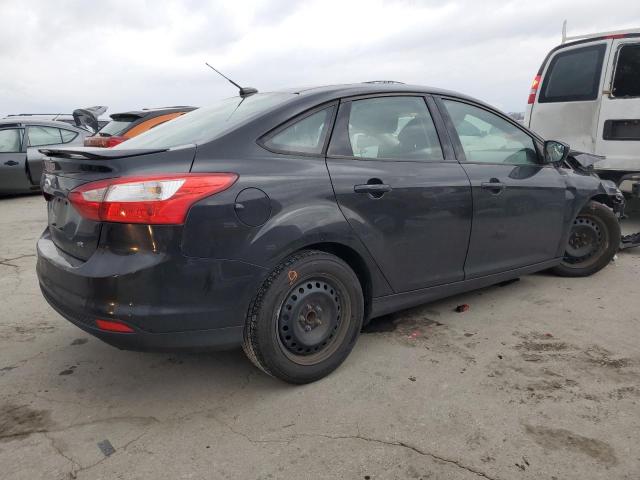 Photo 2 VIN: 1FAHP3F25CL130308 - FORD FOCUS SE 