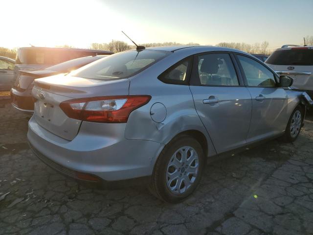 Photo 2 VIN: 1FAHP3F25CL139753 - FORD FOCUS SE 