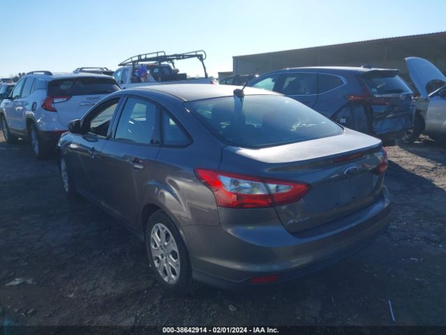 Photo 2 VIN: 1FAHP3F25CL216153 - FORD FOCUS 