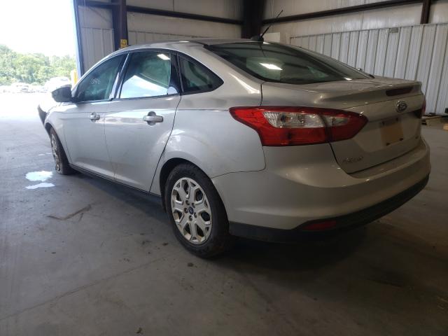 Photo 2 VIN: 1FAHP3F25CL240677 - FORD FOCUS SE 