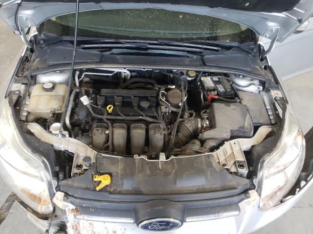 Photo 6 VIN: 1FAHP3F25CL240677 - FORD FOCUS SE 