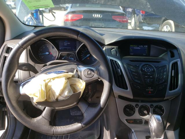 Photo 8 VIN: 1FAHP3F25CL298482 - FORD FOCUS SE 