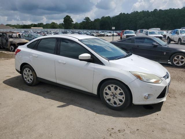 Photo 3 VIN: 1FAHP3F25CL444301 - FORD FOCUS SE 