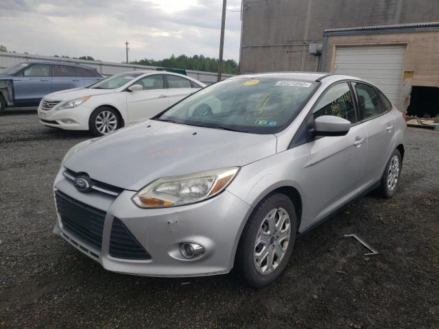 Photo 1 VIN: 1FAHP3F25CL456027 - FORD FOCUS SE 