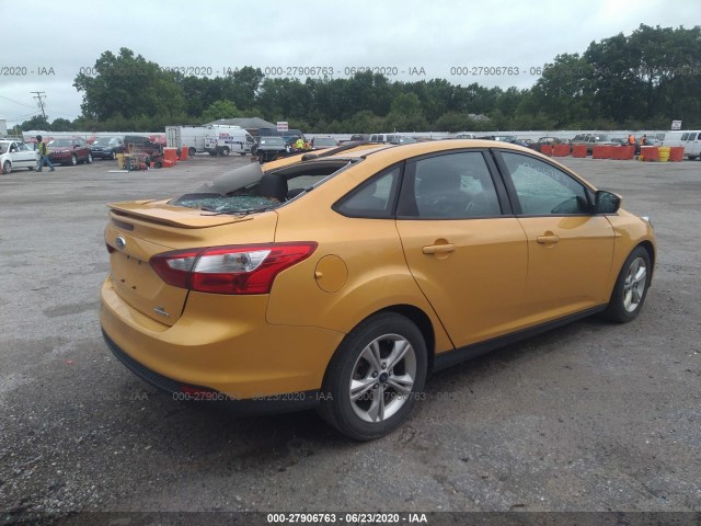 Photo 3 VIN: 1FAHP3F25CL475371 - FORD FOCUS 