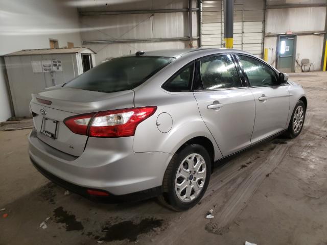 Photo 3 VIN: 1FAHP3F26CL105823 - FORD FOCUS SE 