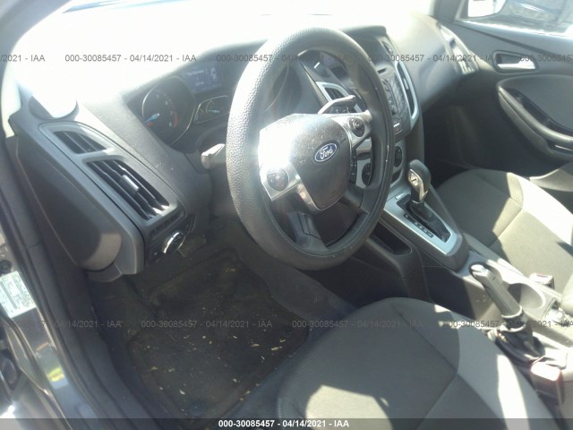 Photo 4 VIN: 1FAHP3F26CL109256 - FORD FOCUS 