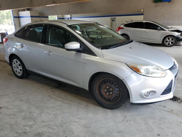 Photo 3 VIN: 1FAHP3F26CL146517 - FORD FOCUS SE 