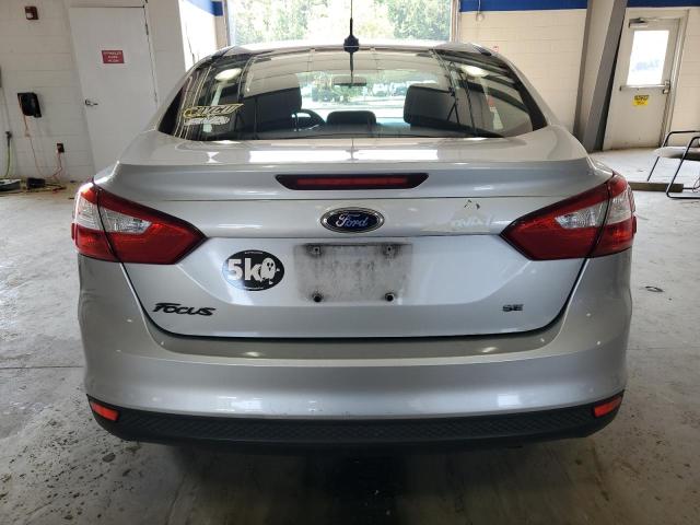 Photo 5 VIN: 1FAHP3F26CL146517 - FORD FOCUS SE 