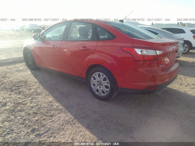 Photo 2 VIN: 1FAHP3F26CL175600 - FORD FOCUS 