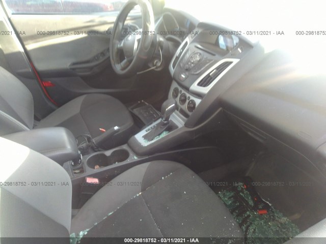 Photo 4 VIN: 1FAHP3F26CL175600 - FORD FOCUS 