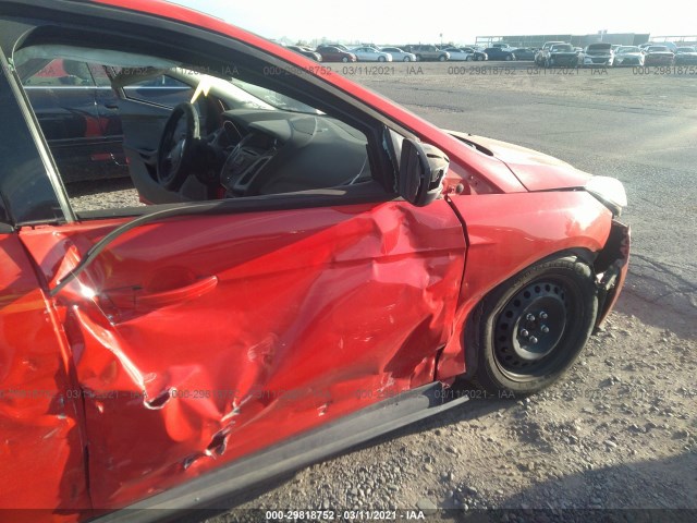 Photo 5 VIN: 1FAHP3F26CL175600 - FORD FOCUS 