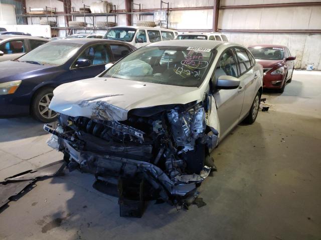 Photo 1 VIN: 1FAHP3F26CL207610 - FORD FOCUS SE 