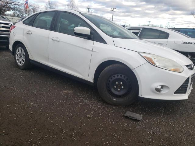 Photo 3 VIN: 1FAHP3F26CL217179 - FORD FOCUS SE 