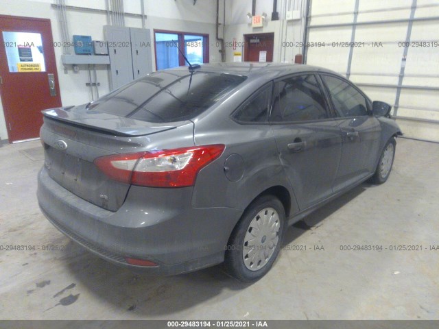 Photo 3 VIN: 1FAHP3F26CL222172 - FORD FOCUS 