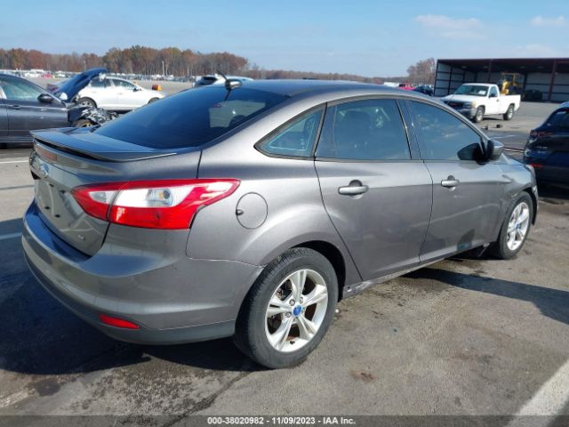 Photo 3 VIN: 1FAHP3F26CL261568 - FORD FOCUS 