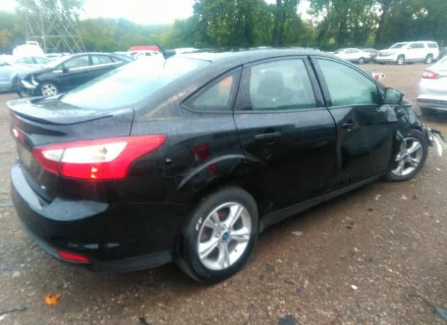 Photo 3 VIN: 1FAHP3F26CL266995 - FORD FOCUS 