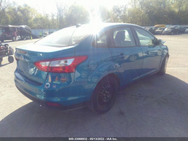 Photo 3 VIN: 1FAHP3F26CL272716 - FORD FOCUS 