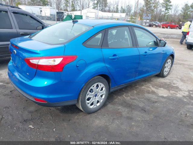 Photo 3 VIN: 1FAHP3F26CL282744 - FORD FOCUS 