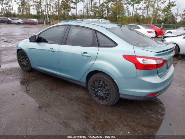 Photo 2 VIN: 1FAHP3F26CL288074 - FORD FOCUS 